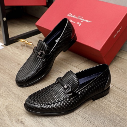 Ferragamo Leather Shoes For Men #950865
