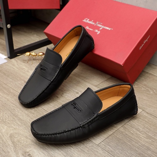 Ferragamo Leather Shoes For Men #950867