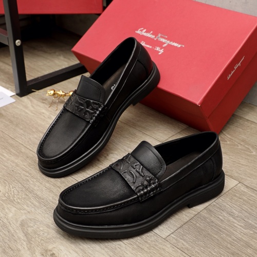 Ferragamo Leather Shoes For Men #951149