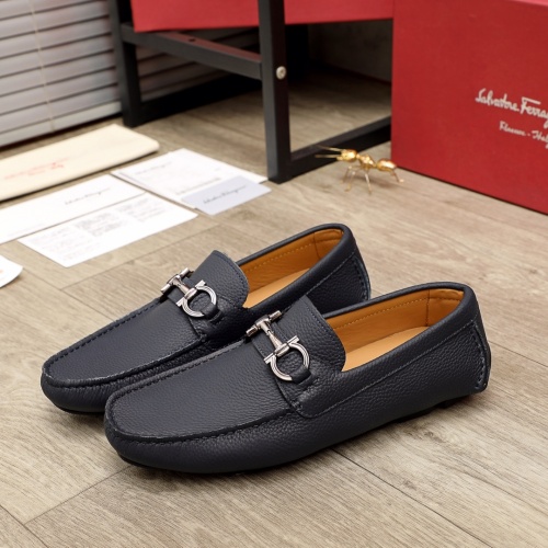 Ferragamo Leather Shoes For Men #951150