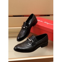 $88.00 USD Ferragamo Leather Shoes For Men #948912
