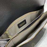 $105.00 USD Burberry AAA Messenger Bags For Women #949292