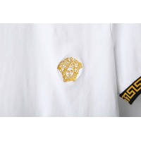 $26.00 USD Versace T-Shirts Short Sleeved For Men #949613