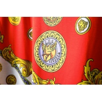 $26.00 USD Versace T-Shirts Short Sleeved For Men #949620