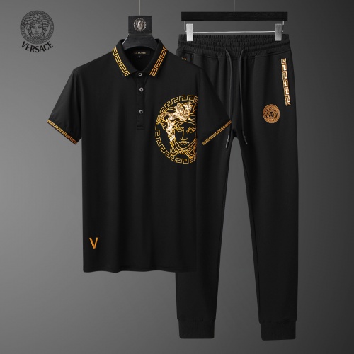 $68.00 USD Versace Tracksuits Short Sleeved For Men #951432