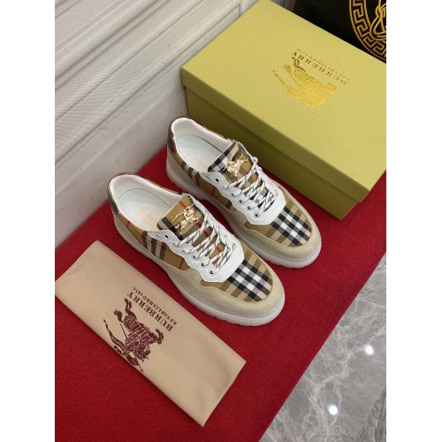 Replica Burberry Casual Shoes For Men #952037 $76.00 USD for Wholesale