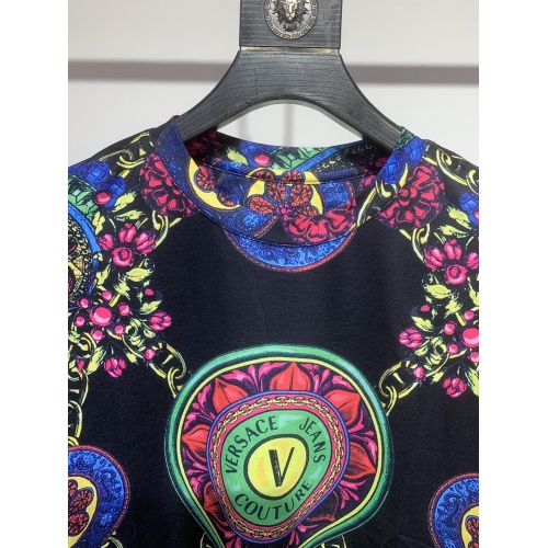 Replica Versace T-Shirts Short Sleeved For Men #952124 $40.00 USD for Wholesale