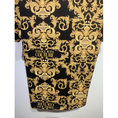 Replica Versace T-Shirts Short Sleeved For Men #952130 $40.00 USD for Wholesale