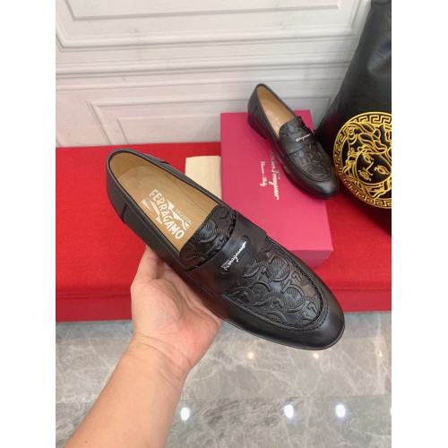 Replica Ferragamo Leather Shoes For Men #952141 $96.00 USD for Wholesale