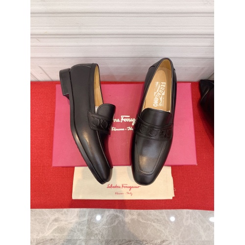 Replica Ferragamo Leather Shoes For Men #952143 $96.00 USD for Wholesale