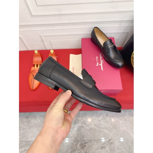 Replica Ferragamo Leather Shoes For Men #952148 $96.00 USD for Wholesale