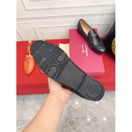 Replica Ferragamo Leather Shoes For Men #952148 $96.00 USD for Wholesale