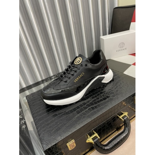 Replica Versace Casual Shoes For Men #952313 $76.00 USD for Wholesale