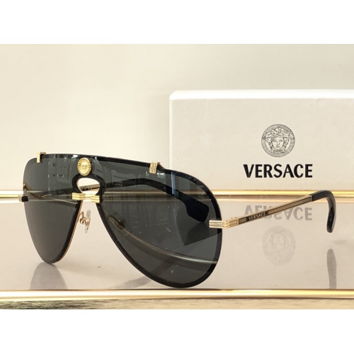 Versace AAA Quality Sunglasses #952668
