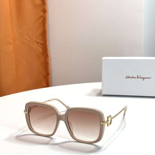 Salvatore Ferragamo AAA Quality Sunglasses #952821
