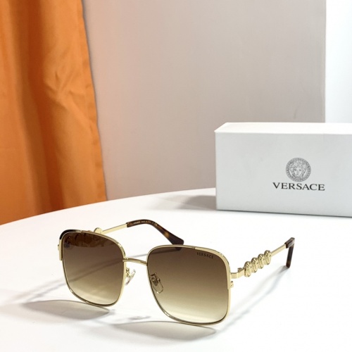 Versace AAA Quality Sunglasses #952927