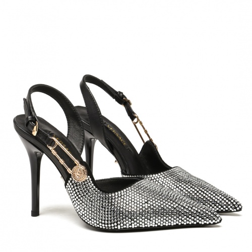 Versace Sandal For Women #953155