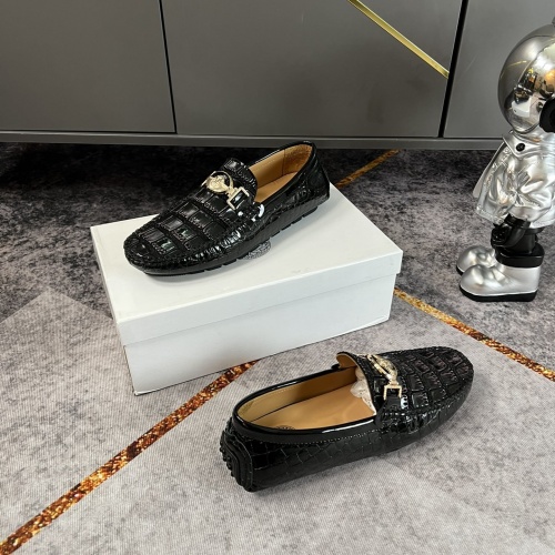 Replica Versace Leather Shoes For Men #953324 $76.00 USD for Wholesale