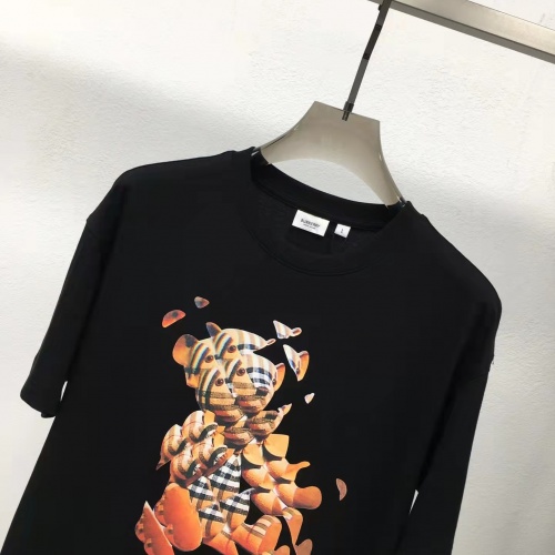 Replica Burberry T-Shirts Short Sleeved For Unisex #953472 $32.00 USD for Wholesale