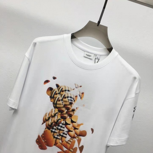 Replica Burberry T-Shirts Short Sleeved For Unisex #953473 $32.00 USD for Wholesale
