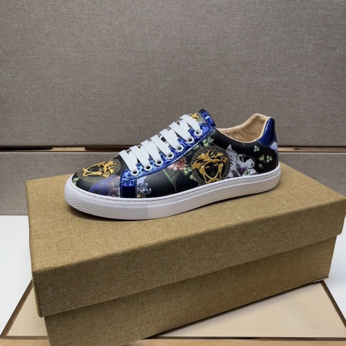 Replica Versace Casual Shoes For Men #953476 $76.00 USD for Wholesale