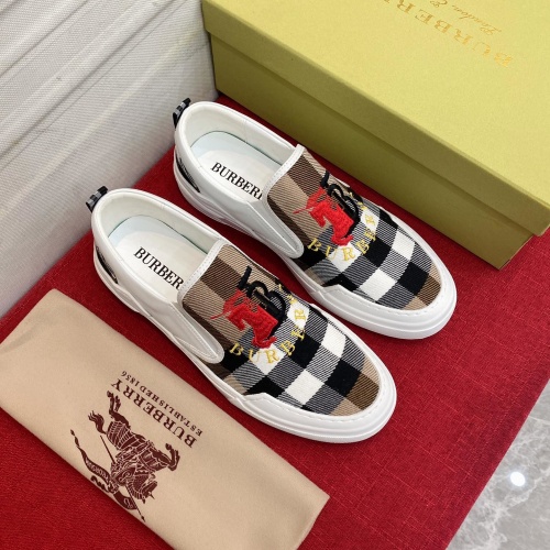Replica Burberry Casual Shoes For Men #953569 $72.00 USD for Wholesale