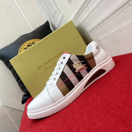 Replica Burberry Casual Shoes For Men #953571 $72.00 USD for Wholesale
