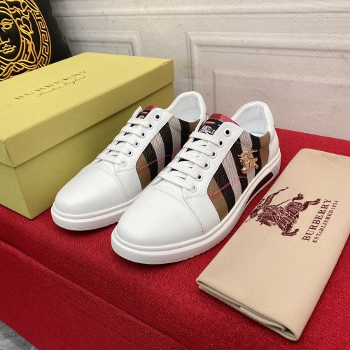Replica Burberry Casual Shoes For Men #953571 $72.00 USD for Wholesale