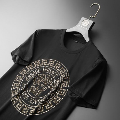 Replica Versace T-Shirts Short Sleeved For Men #955528 $36.00 USD for Wholesale