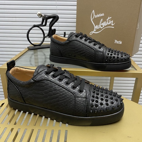 Christian Louboutin Fashion Shoes For Men #955641