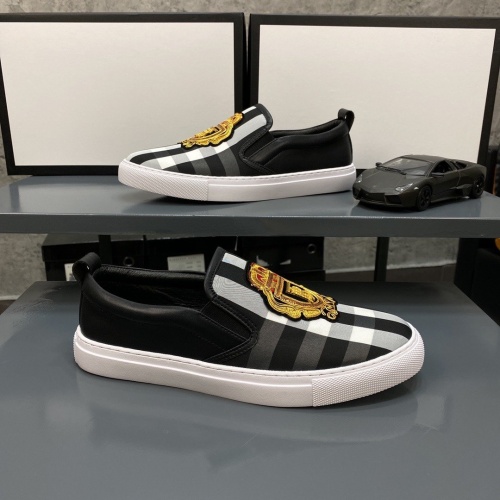 Replica Burberry Casual Shoes For Men #955717 $76.00 USD for Wholesale
