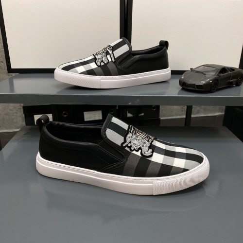 Replica Burberry Casual Shoes For Men #955719 $76.00 USD for Wholesale