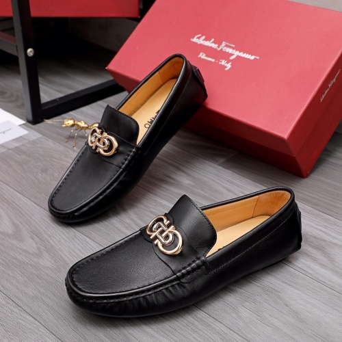Ferragamo Leather Shoes For Men #956136