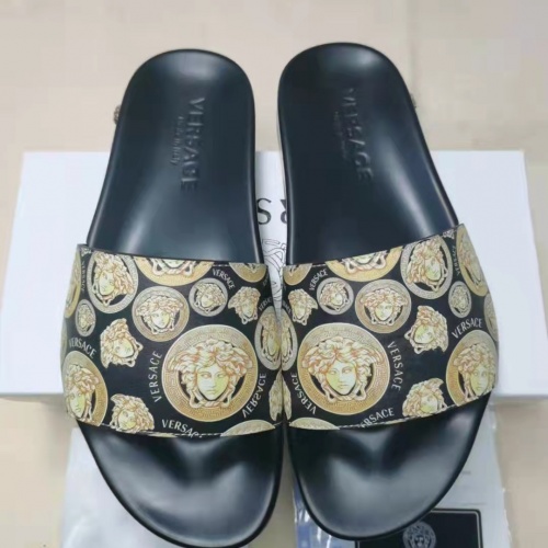 Versace Slippers For Women #956321