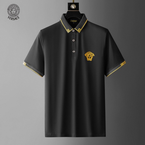 Replica Versace Tracksuits Short Sleeved For Men #957709 $72.00 USD for Wholesale