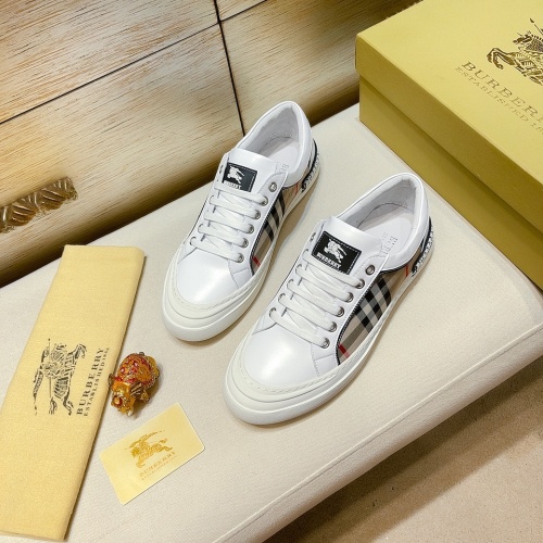 Replica Burberry Casual Shoes For Men #958423 $72.00 USD for Wholesale