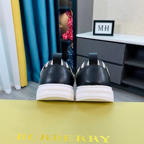Replica Burberry Casual Shoes For Men #958625 $68.00 USD for Wholesale