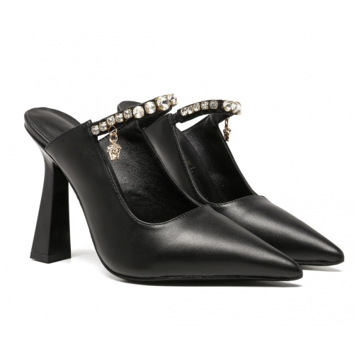 Versace Sandal For Women #958903