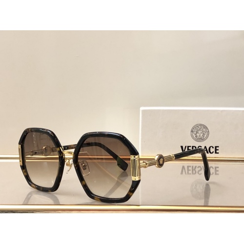 Versace AAA Quality Sunglasses #959273