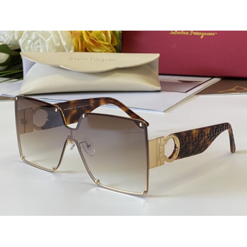 Salvatore Ferragamo AAA Quality Sunglasses #959710