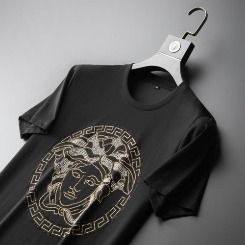 Replica Versace T-Shirts Short Sleeved For Men #960489 $36.00 USD for Wholesale