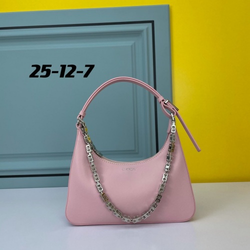 Givenchy AAA Quality Handbags For Women #961020