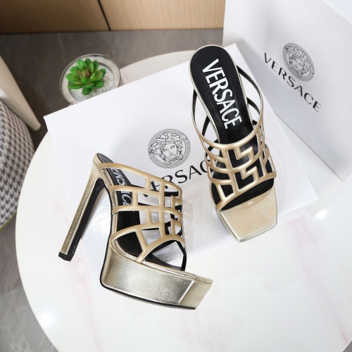 Versace Slippers For Women #962026