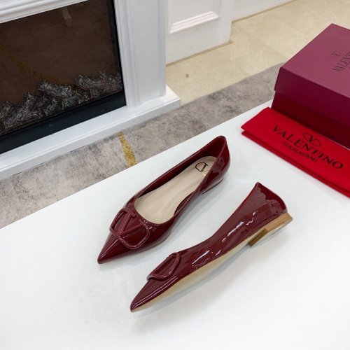 Valentino Flat Shoes For Women #962155