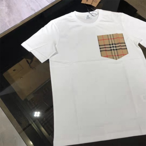 Replica Burberry T-Shirts Short Sleeved For Unisex #962617 $42.00 USD for Wholesale