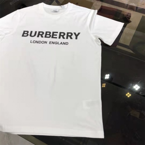Replica Burberry T-Shirts Short Sleeved For Men #962632 $42.00 USD for Wholesale