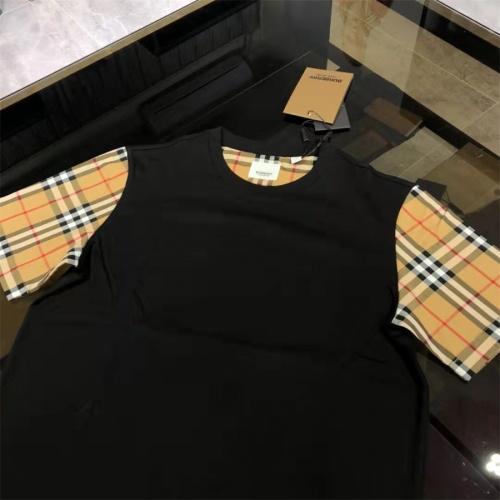 Replica Burberry T-Shirts Short Sleeved For Women #962650 $42.00 USD for Wholesale