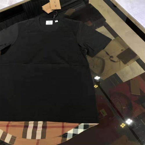 Replica Burberry T-Shirts Short Sleeved For Women #962651 $45.00 USD for Wholesale