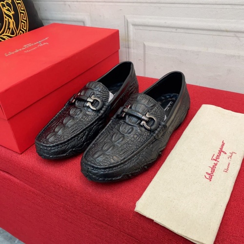 Salvatore Ferragamo Leather Shoes For Men #962691