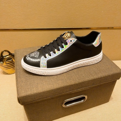 Replica Versace Casual Shoes For Men #962700 $76.00 USD for Wholesale
